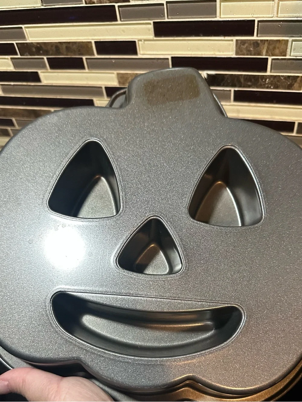 Wilton Pumpkin Face Cake Pan